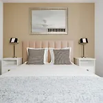 Apartment Center *